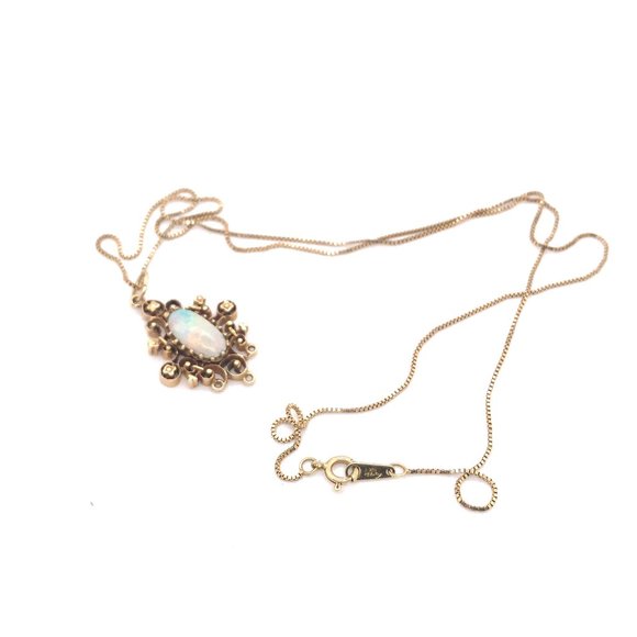 14K Yellow Gold Oval Opal Filigree Pendant 21" Necklace - Picture 4 of 5